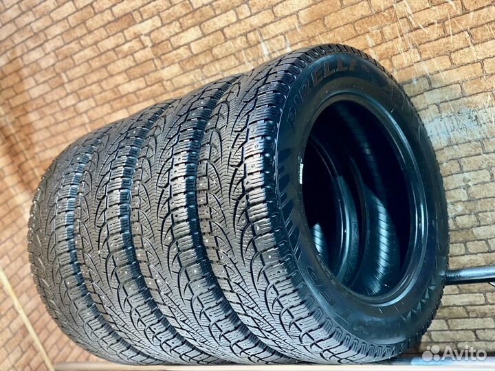 Pirelli Winter Carving Edge 225/65 R17