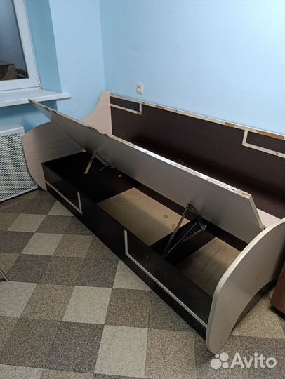 Кровать односпальная 90х200