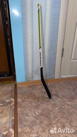 Клюшка хоккейная