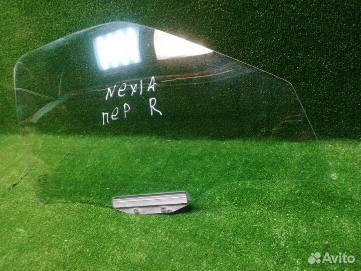 Стекло двери переднее правое Daewoo Nexia