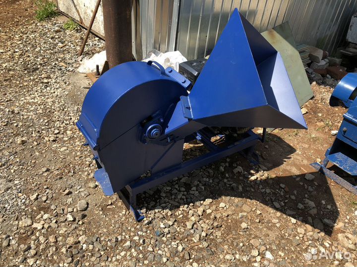 Мобильная Дробилка с Бенз двигателем 15 лс