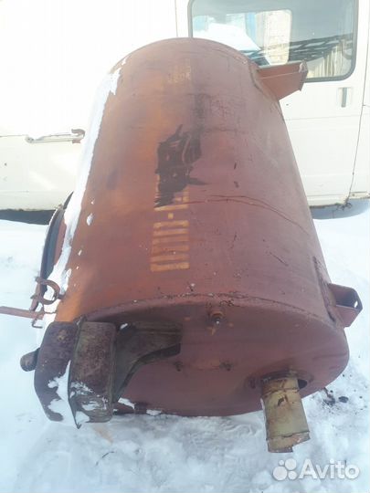 Бочка металическая 1200 л