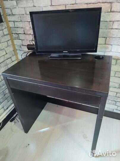 Компьютерный стол IKEA