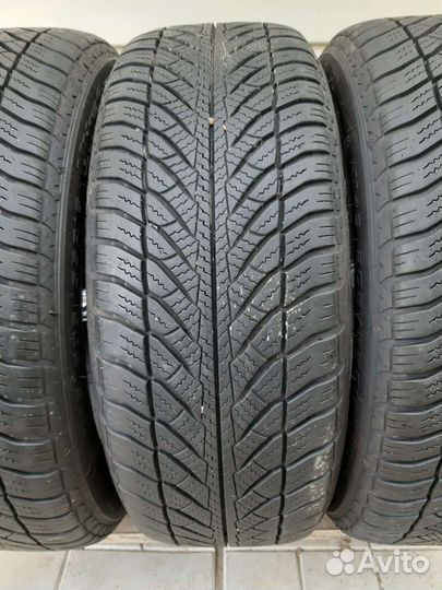 Goodyear UltraGrip Performance 2 205/55 R16