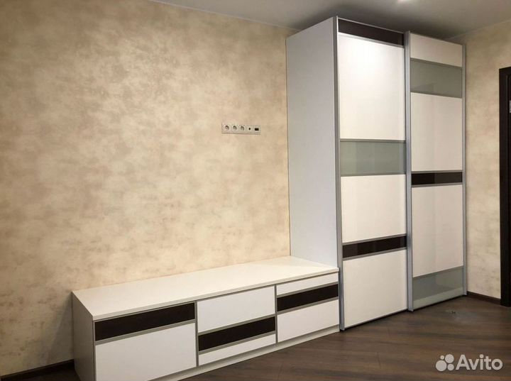 Шкаф стенка