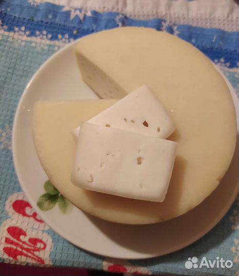 Литровая банка молоко козье англонубийское