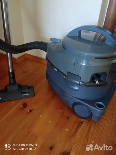 Моющий пылесос Philips