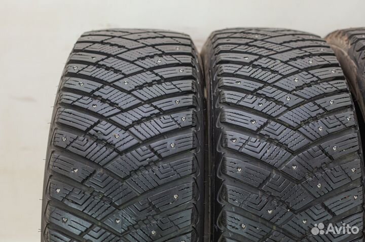 Goodyear UltraGrip Ice Arctic SUV 235/55 R19 105T