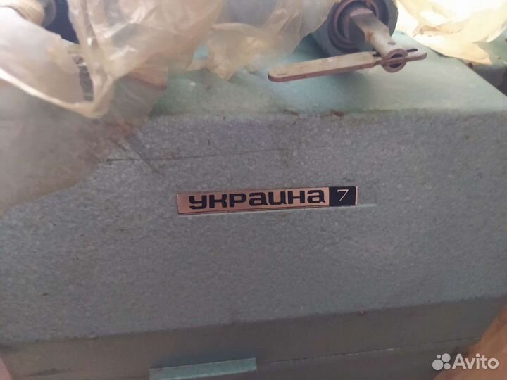 Кинопроектор Украина 7