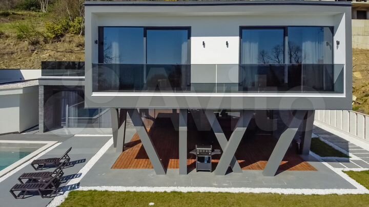 Дом 420 м² на участке 7 сот.