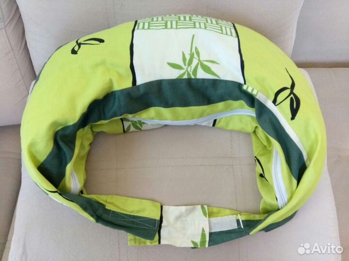 Подушка для кормления с застежкой