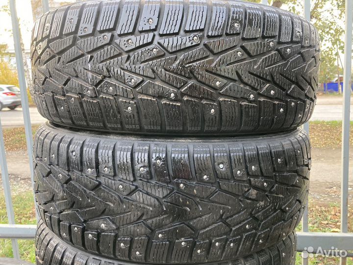 Nordman 7 215/60 R17
