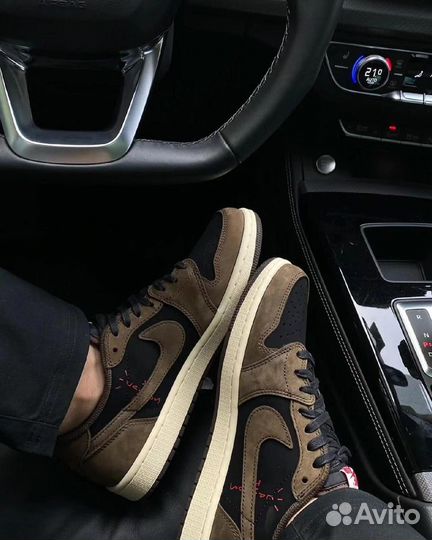 Кроссовки nike air jordan 1 low travis scott