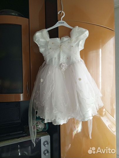 Продам пакет платьев для девочки 4-6 лет