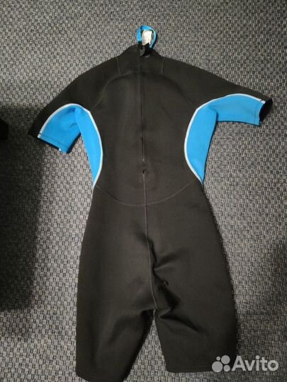 Гидрокостюм короткий
