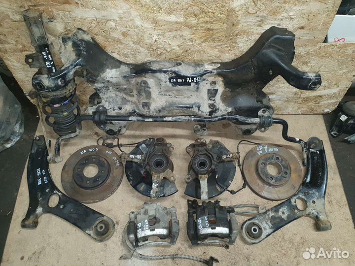 Kia Rio 3 передний подрамник