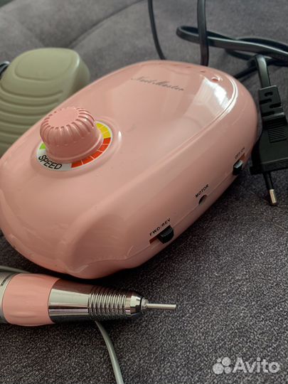 Аппарат для маникюра и педикюра