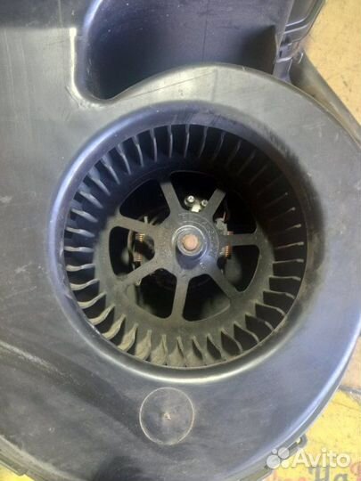 Моторчик задней печки Volkswagen Sharan 1 минивен