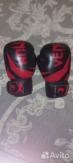 Боксерские перчатки 14 oz бу