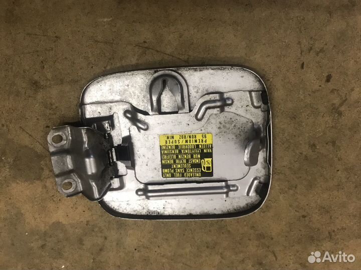 Honda Accord 7 лючок бензобака