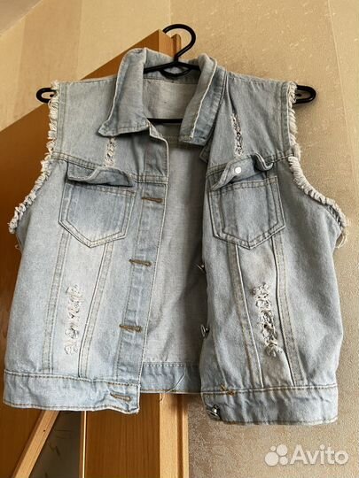 Джинсовая жилетка для девочки