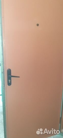 Продаю железную дверь