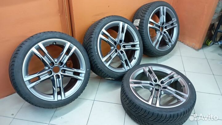Зимние колеса R18 BMW F40 F44 стиль 556 M