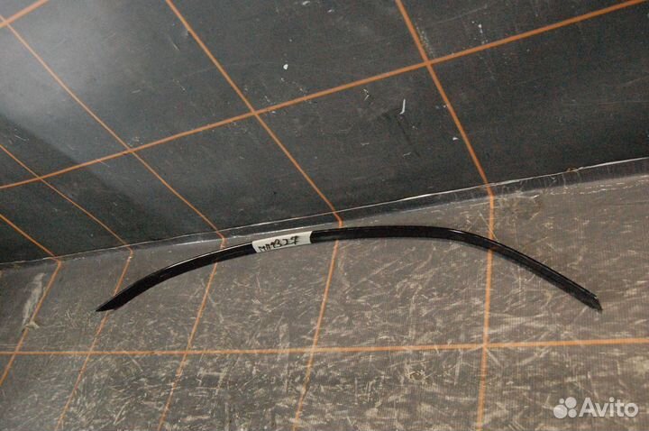 Молдинг двери передней правой - Skoda Rapid