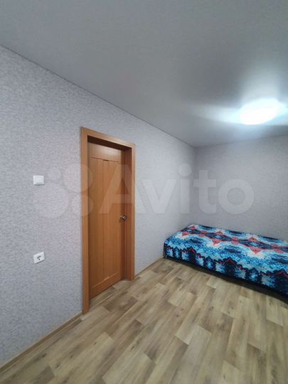 2-к. квартира, 50 м², 1/10 эт.