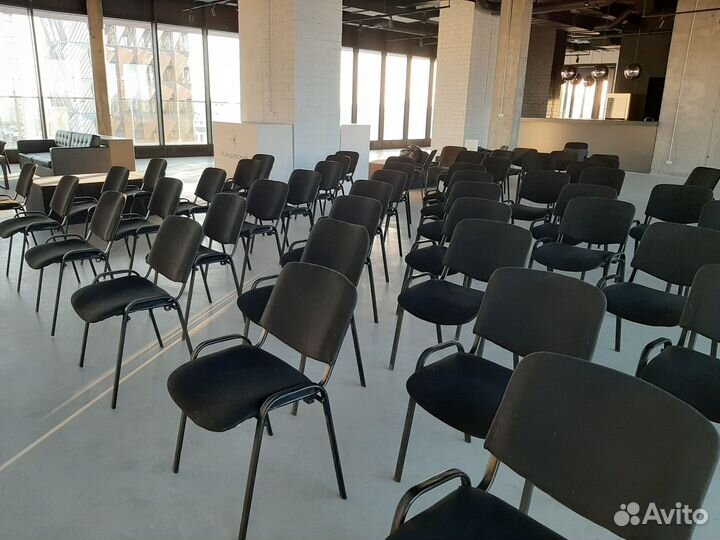 Стулья и столы в аренду