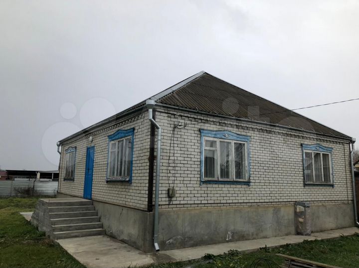 Дом 141 м² на участке 9 сот.