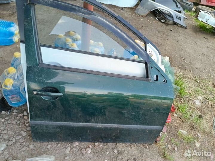Передняя правая дверь octavia a4 tour