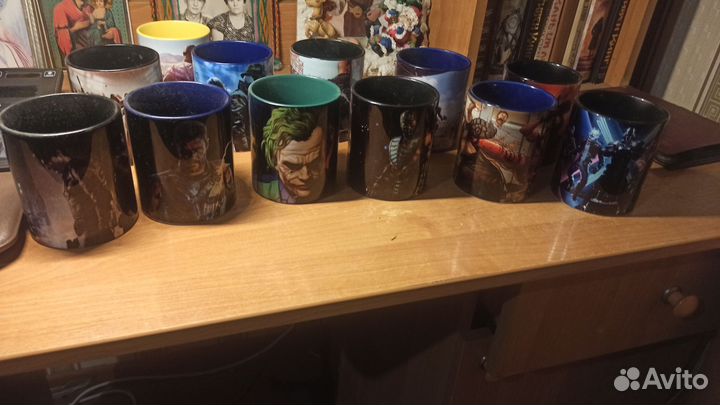 Подарок кому угодно (кружки)