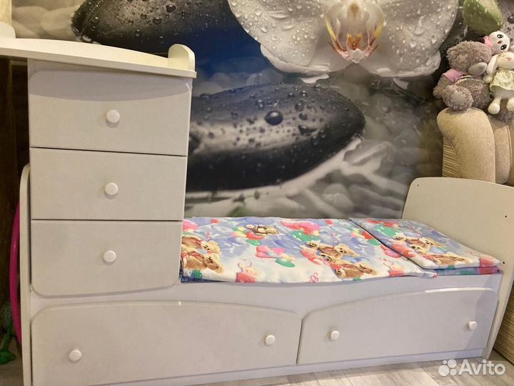 Детская кроватка трансформер с маятником