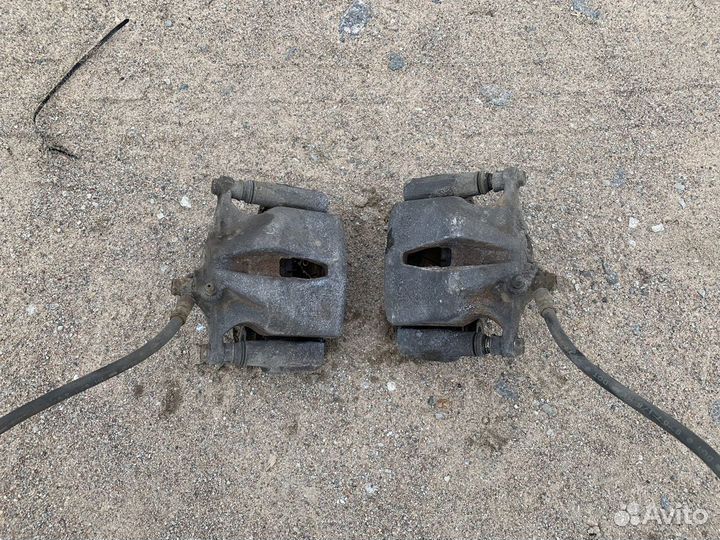 Передние Суппорта toyota mark 2 / chaser gx90