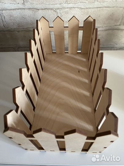 Деревянный ящик