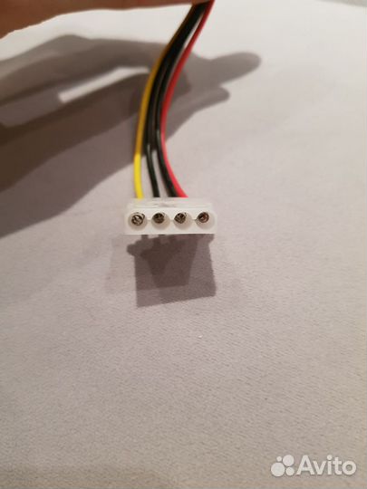 Переходник SATA - Molex