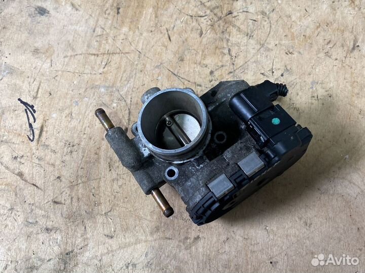 Дроссельная заслонка 24420536 Opel Corsa Astra