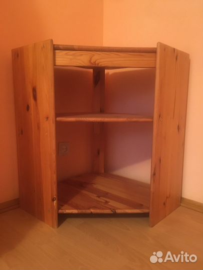 Тумба из натурального дерева угловая