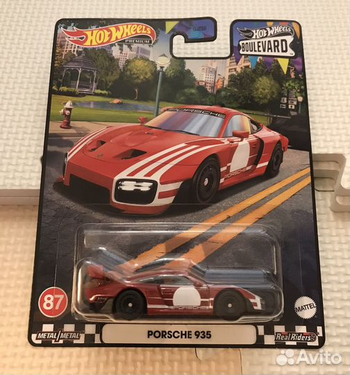 Hot Wheels Premium Porsche 935 Boulevard