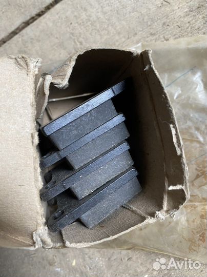 Колодки задние mercedes w126