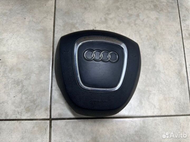 Подушка безопасности в руль Audi A8 BFM 2005