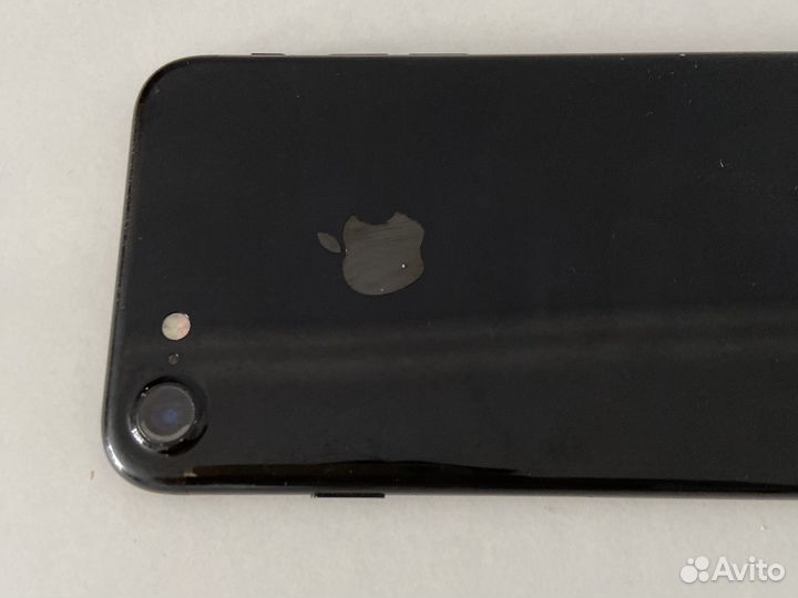 Телефон iPhone 7 128 gb чёрный