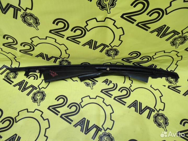 Накладка на крыло передняя правая Lexus Gs430