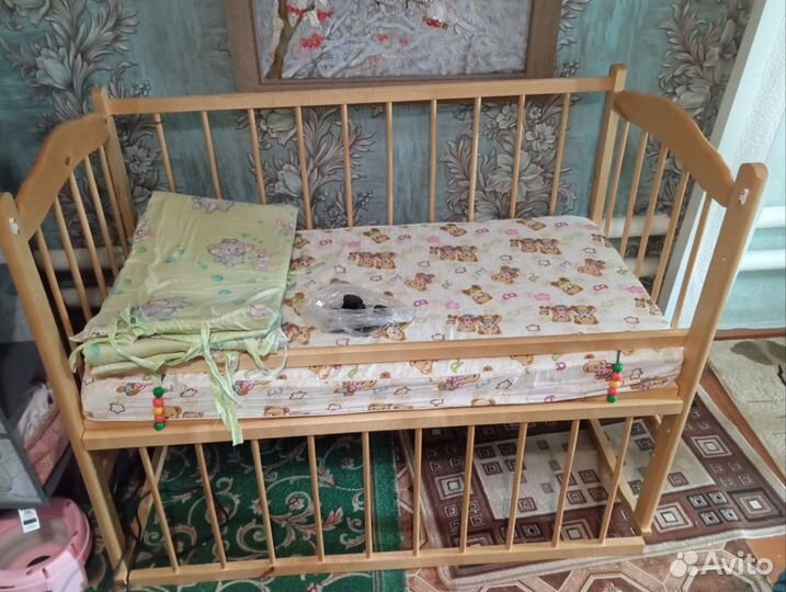 Детская кроватка