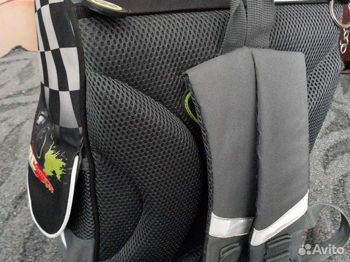 Школьный рюкзак