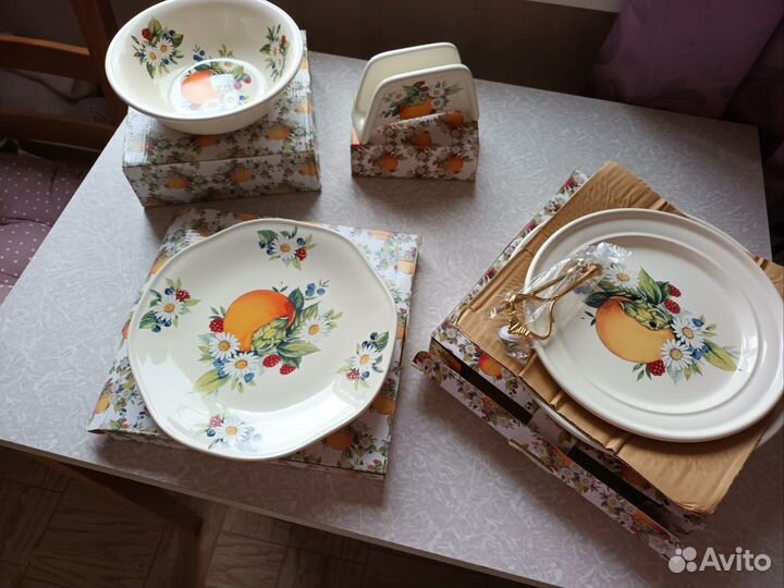 Набор керамической посуды,новый в доставке