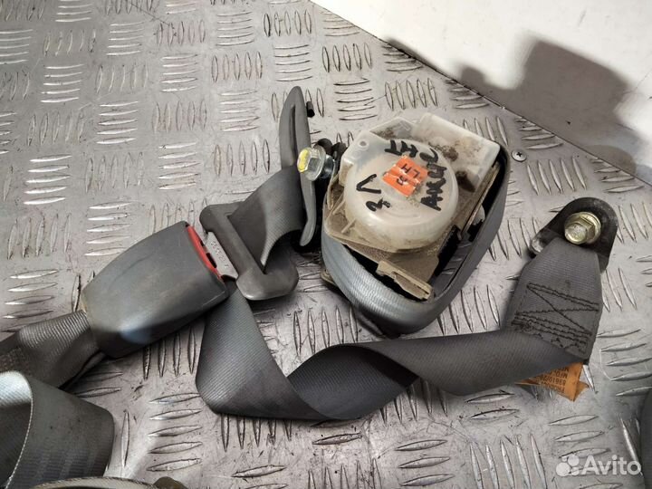 Ремни безопасности задние Hyundai Accent 2