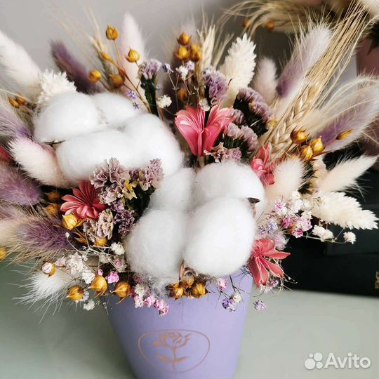 Цветочная композиция из сухоцветов