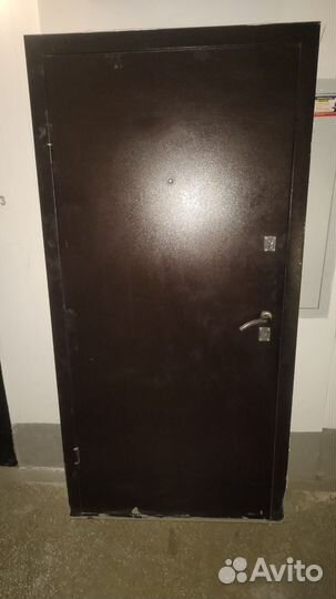 Дверь входная металлическая